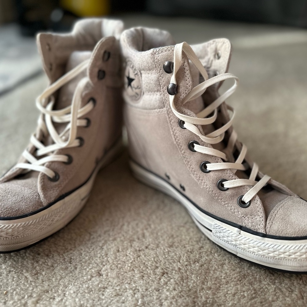 Converse High-Top Genuine leather Wedge Sneakers Sz 8.5 - Picture 2 of 8